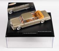 MERCEDES: A 1:43 scale Vitesse Mercedes-Benz 600 'Landaulet' model, limited edition 1077/1800, within acrylic case