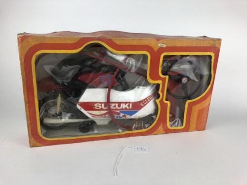 RACING: Suzuki by Ellegi Italy c1980s, battery remote, 52 cms, missing aero screen.