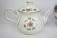 PORCELAIN: A Sadler teapot and Royal Albert &lsquo;Old Country Roses&rsquo; potpourri bowl - 2