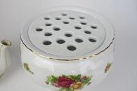PORCELAIN: A Sadler teapot and Royal Albert &lsquo;Old Country Roses&rsquo; potpourri bowl - 5