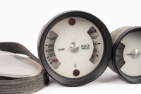 GAUGES: A set of five 1967 Porsche 911 gauges, possibly 911 T - 2