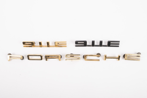 BADGES: A set of Porsche 911 E, engine lid badges