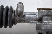 STEERING RACK: A Porsche 911 circa 1974-89 steering rack complete with full tie rod end & steering shaft - 5
