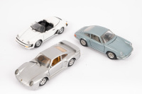 PORSCHE MODELS: Three 1:24 scale Porsche models