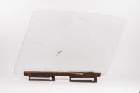 DOOR GLASS: A pair of left & right side door glass for circa 1969-89 Porsche 911 - 5