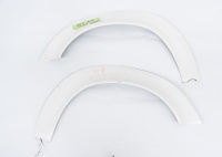 REAR FLARES: A pair of rear guard flares to suit Porsche 911 R model