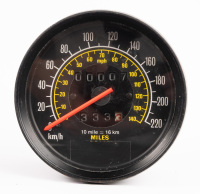 SPEEDOMETER: A VDO 140 MPH (220 KMH) speedometer thought to suit 1974-76 Porsche 911, 2.7 Carrera or Sportomatic model