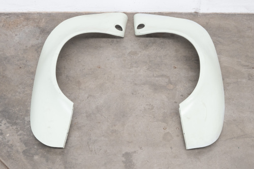 WHEEL FLARES: A pair of Porsche rear wheels flares