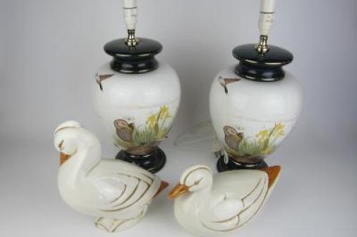 DUCKS: A pair of porcelain duck lamps and figures