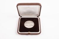 928: A fine rare solid silver (1000) 'Auto Des Jahres, 928 Car of the Year 1978' commemorative medallion in silver, boxed [Updated Description]
