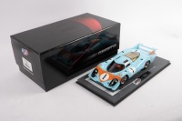 PORSCHE 917/69: A 1:18 scale Porsche 917 LH, in the famous Gulf racing colours, the number #1 race car concept, limited edition this being 066/290 pieces produced
