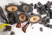 MERCEDES-BENZ: A group of assorted parts for W126 and W123 mostly being interior parts, includes items such as two W126 Burl gearshift knobs, W126 NOS Distributor seal Part No A0149975848, M103 ignition module, and others [Location: Melbourne] - 3