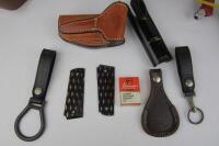 FIREARMS: A collection of mainly smaller hand gun holsters and cases - 5