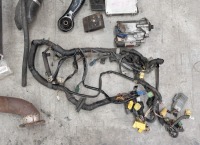 TOYOTA: A group of assorted parts thought to accompany Toyota engine (lot 150) [Location: Melbourne] - 4