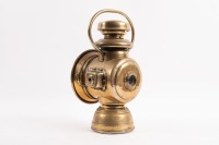 COACH LAMP: An early Powell & Hanmer (Birmingham) coach / carriage brass lamp, 30cm high [Location: Melbourne] - 2