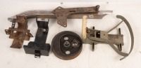 AUTOJUMBLE: A group of assorted vintage parts