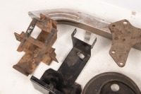 AUTOJUMBLE: A group of assorted vintage parts - 2