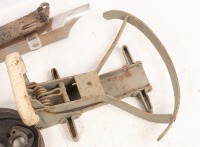 AUTOJUMBLE: A group of assorted vintage parts - 3