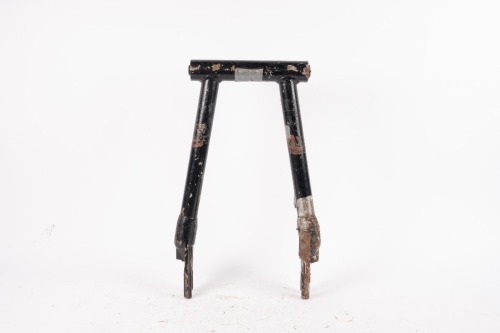 REAR SWINGARM: A Norton swing-arm to suit Featherbed frame