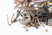 AUTOJUMBLE: A box of assorted miscellaneous parts - 2