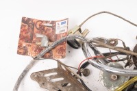 AUTOJUMBLE: A box of assorted miscellaneous parts - 4