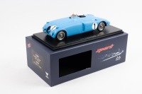 BUGATTI 57 C: A 1:18 scale Bugatti 57 C, the #1 race car as raced to victory at the 1939 Le Mans 24 hour, driven by the driver combination of Wimille - Veyron