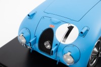 BUGATTI 57 C: A 1:18 scale Bugatti 57 C, the #1 race car as raced to victory at the 1939 Le Mans 24 hour, driven by the driver combination of Wimille - Veyron - 3