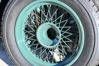 BENTLEY: A fine set of six 19-inch wire-wheels to suit vintage Bentley, Sunbeam, Vauxhall and other marques, in refurbished condition and all fitted with unused or lightly used Goodrich 6.00 x 19 tyres [Location: Sydney] - 18