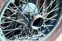 BENTLEY: A fine set of six 19-inch wire-wheels to suit vintage Bentley, Sunbeam, Vauxhall and other marques, in refurbished condition and all fitted with unused or lightly used Goodrich 6.00 x 19 tyres [Location: Sydney] - 47