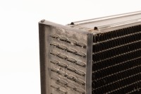 BT6: A radiator believed to be suited to a Brabham BT6, 42cm wide, 24.5cm high, 9.5cm deep - 2