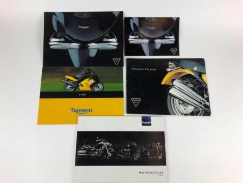 TRIUMPH: Five original Triumph 2000's range colour sales brochures