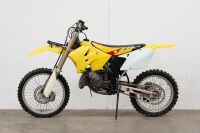 2001 Suzuki RM 125 Motocross [Location: Melbourne] - 3