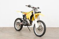 2001 Suzuki RM 125 Motocross [Location: Melbourne] - 25