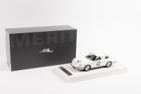 PORSCHE 911S: An impressive Ivy Merit 1:18 scale 1967 Porsche 911S, Le Mans entrant, car No.42, limited edition, numbered 38 of 88 units