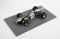 BT24: A highly detailed Spark 1:18 scale Brabham BT24, 1967 F1 world champion car, car No.2 as driven by Denny Hulme in original box - 2