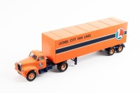 MACK SEMI TRAILER: A Corgi classics Mack "B" series semi trailer model, bearing the Lionel City van lines livery, limited edition 4732/5000 pieces, model number 52302 - 2