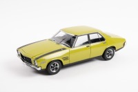 HOLDEN: A Classic Carlectables 1:18 scale Holden HQ SS in green with black stripes, limited edition, numbered 2037 of 2750 in original box - 3