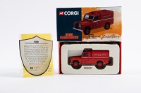 LAND ROVER: A 1:43 scale Corgi Land Rover closed model, bearing the Hampshire Fire Service livery, limited edition 2457/5000 pieces, model number 07410