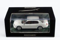 BENTLEY: A Minichamps 1:43 scale 2005 Bentley Continental Flying Spur in white, limited edition of 1848 units in original box