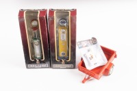 GARAGENALIA: Four model garagenalia items