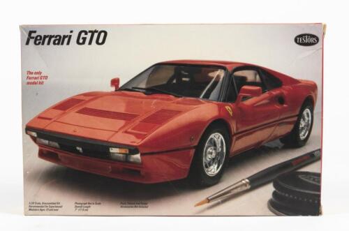 FERRARI: A 1/24 scale Ferrari GTO model kit by Italeri
