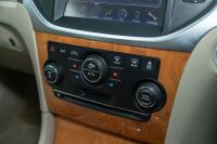 2014 Chrysler 300C - [Location: Melbourne] - 69