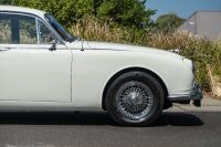 1968 Jaguar Mk II 340 saloon [Location: Melbourne] - 12
