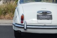 1968 Jaguar Mk II 340 saloon [Location: Melbourne] - 24