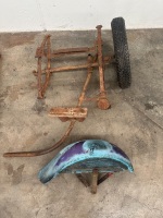 SIDECAR: A Goulding sidecar frame with wheel and mudguard believed to be a Dusting sidecar guard