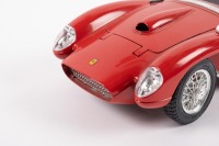 FERRARI 250 TESTA ROSSA: A Bburago 1:18 scale 1957 Ferrari 250 Testa Rossa [Location: Melbourne] - 2