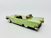 CHRYSLER: Three plastic models including the 1958 Dodge Chrsyler Imperial by Jo-Han Models, the 1958 Ford Thunderbird by AMT and the 1958 Buick Roadmaster by AMT, all in original packaging [Location: Sydney] - 3