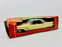 CHRYSLER: Three plastic models including the 1958 Dodge Chrsyler Imperial by Jo-Han Models, the 1958 Ford Thunderbird by AMT and the 1958 Buick Roadmaster by AMT, all in original packaging [Location: Sydney] - 9