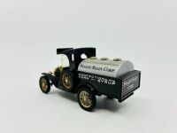 CORGI: Five 1:43 scale models by Corgi including the Thornycroft A1 in two different liveries and the 1915 Ford Model T in three different liveries. - 7