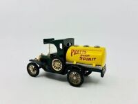 CORGI: Five 1:43 scale models by Corgi including the Thornycroft A1 in two different liveries and the 1915 Ford Model T in three different liveries. - 9
